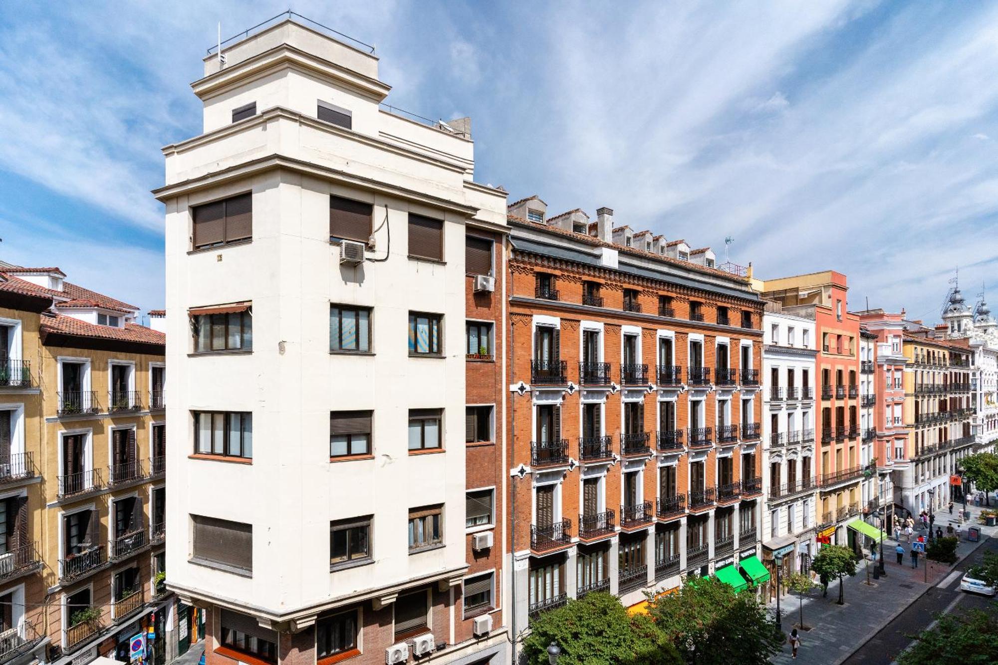 2 Bedrooms 1,5bathrooms Furnished - Sol - Bright & Functional - Mintystay