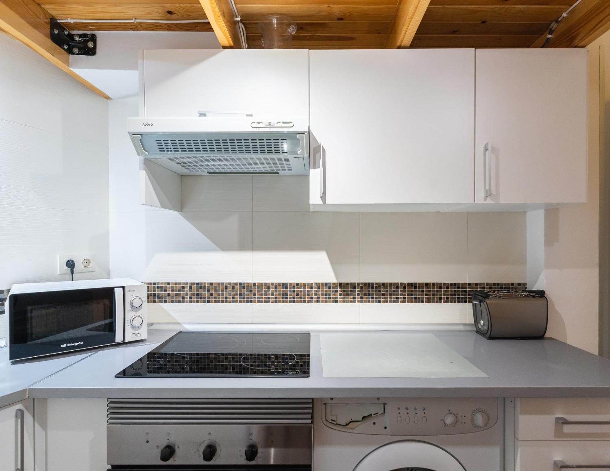 2 Bedrooms 1,5bathrooms Furnished - Sol - Bright & Functional - Mintystay