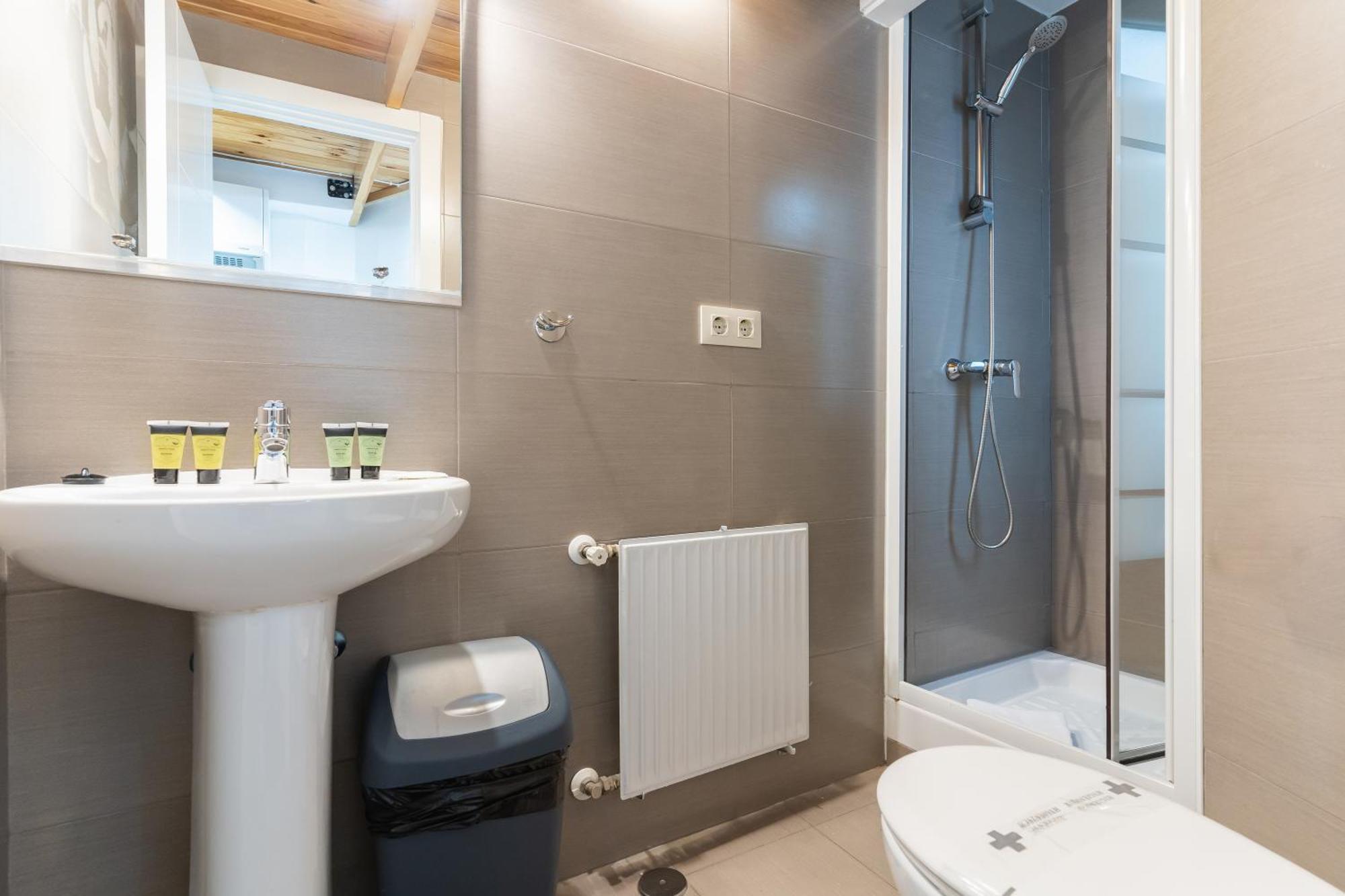 Apartment 2 Bedrooms 1,5bathrooms Furnished - Sol - Bright & Functional - Mintystay *