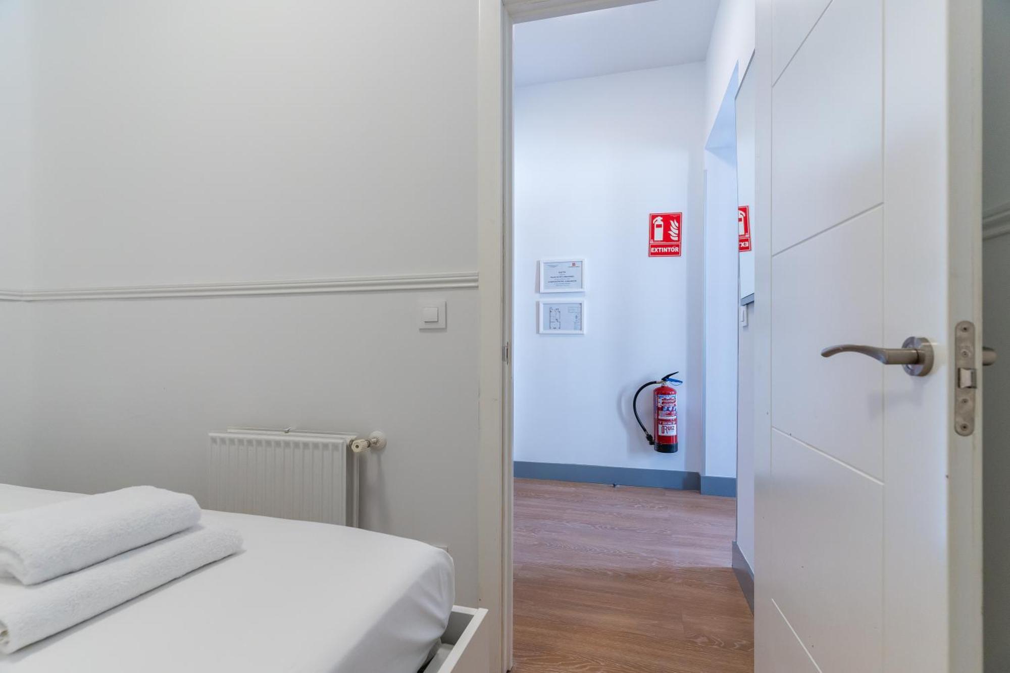 2 Bedrooms 1,5bathrooms Furnished - Sol - Bright & Functional - Mintystay Madrid